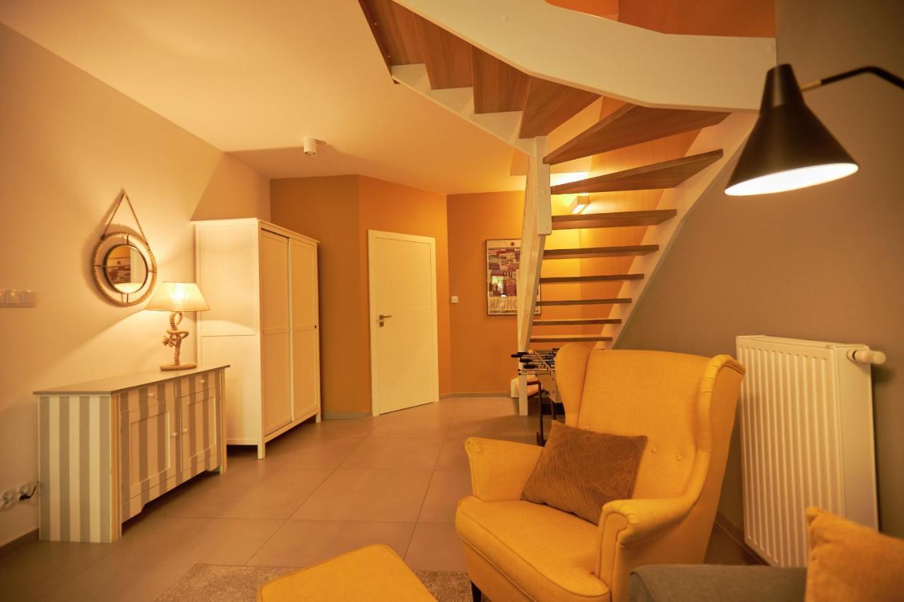 Seayou Yellow House Villa Rogowo  Exteriör bild